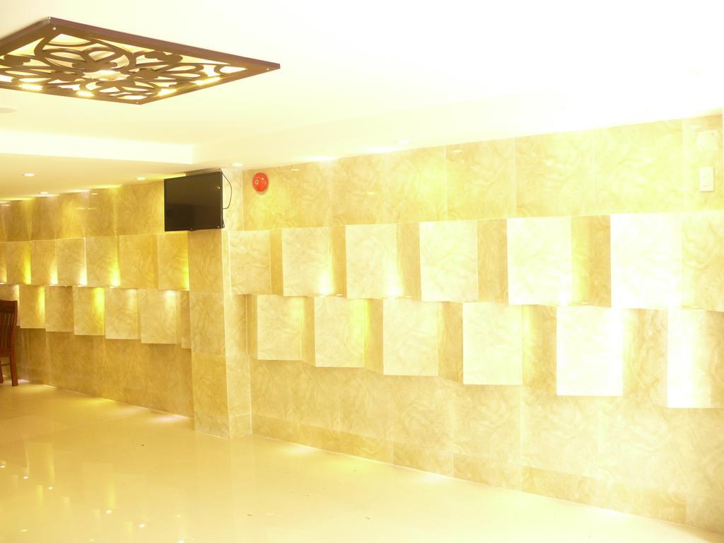 Rex Hotel & Apartment Nha Trang Extérieur photo