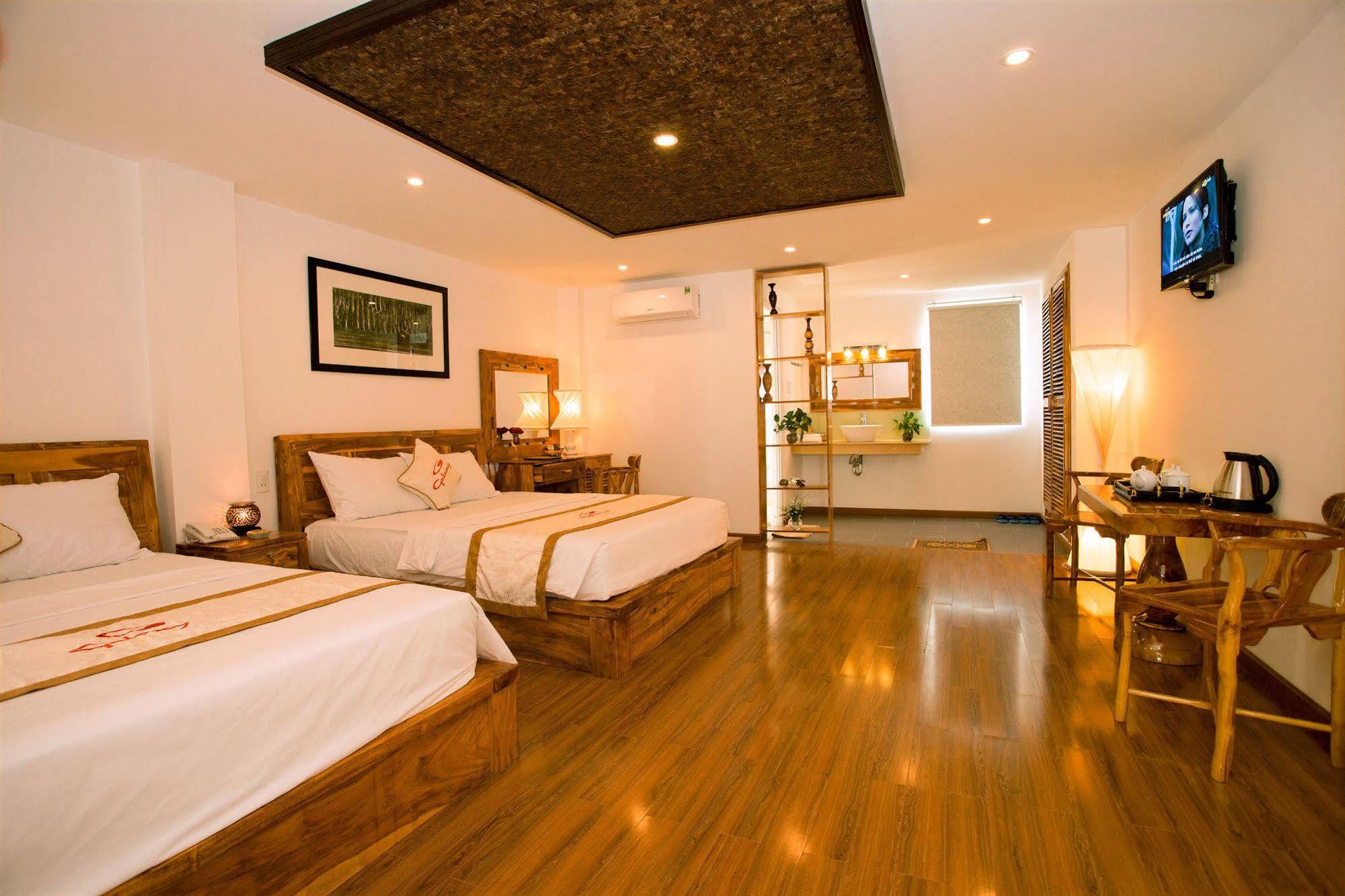 Rex Hotel & Apartment Nha Trang Extérieur photo