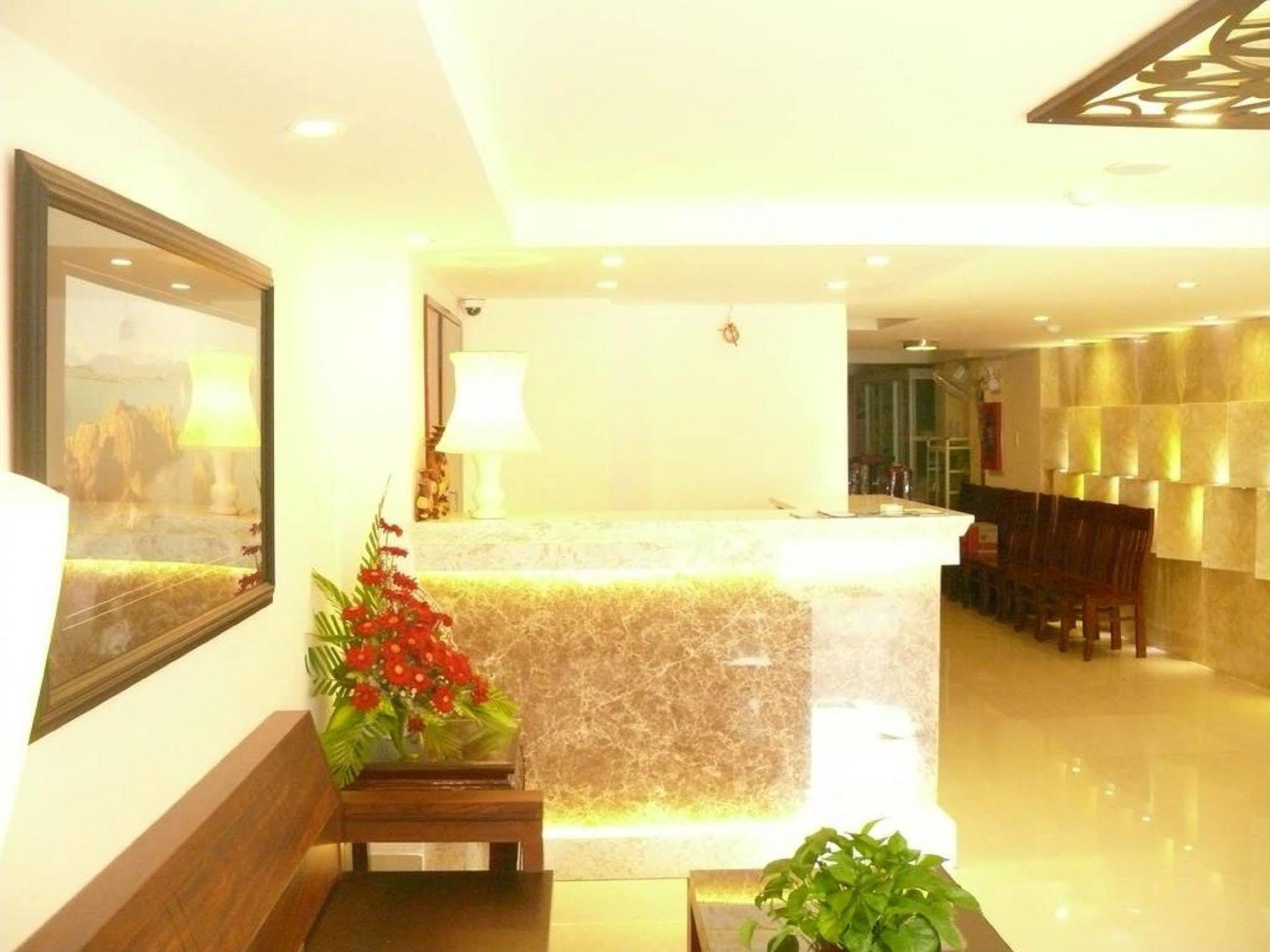 Rex Hotel & Apartment Nha Trang Extérieur photo