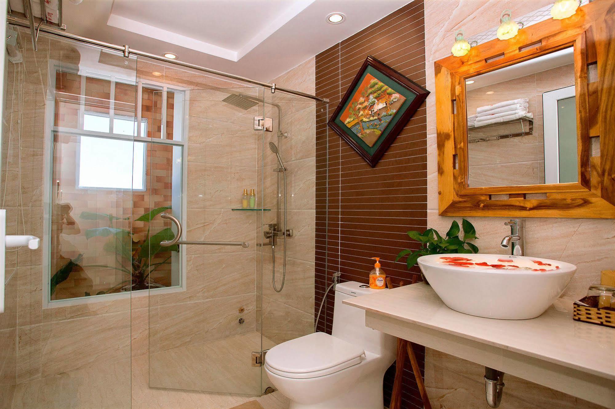 Rex Hotel & Apartment Nha Trang Extérieur photo